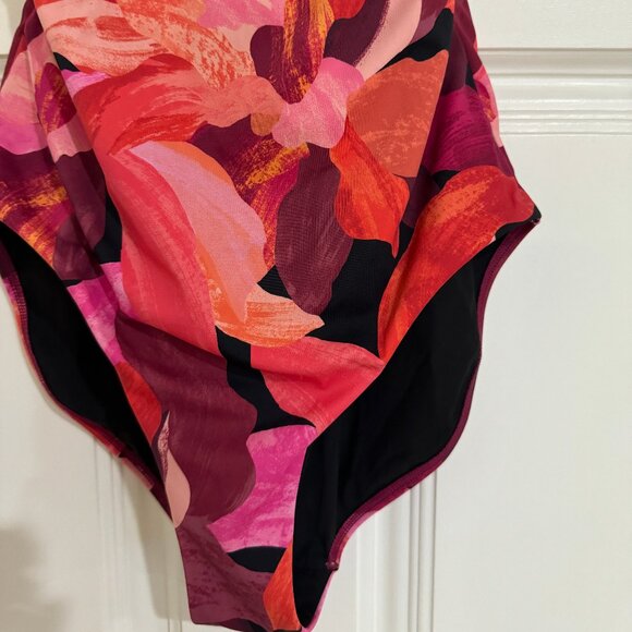 Athleta Maldives One Piece Swimsuit M Liana Floral Mauve Racer Tank High Neck - Picture 3 of 8